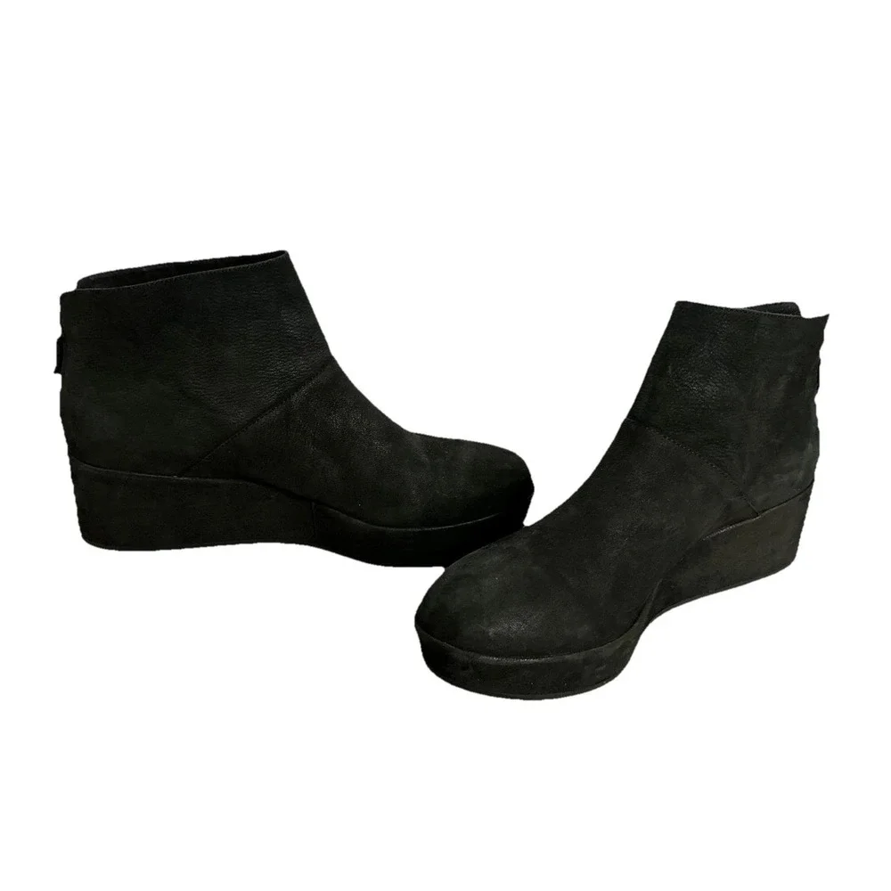 Eileen Fisher Black Suede Wedge Ankle Boots Minimalist‎ Comfort Chic US 9.5